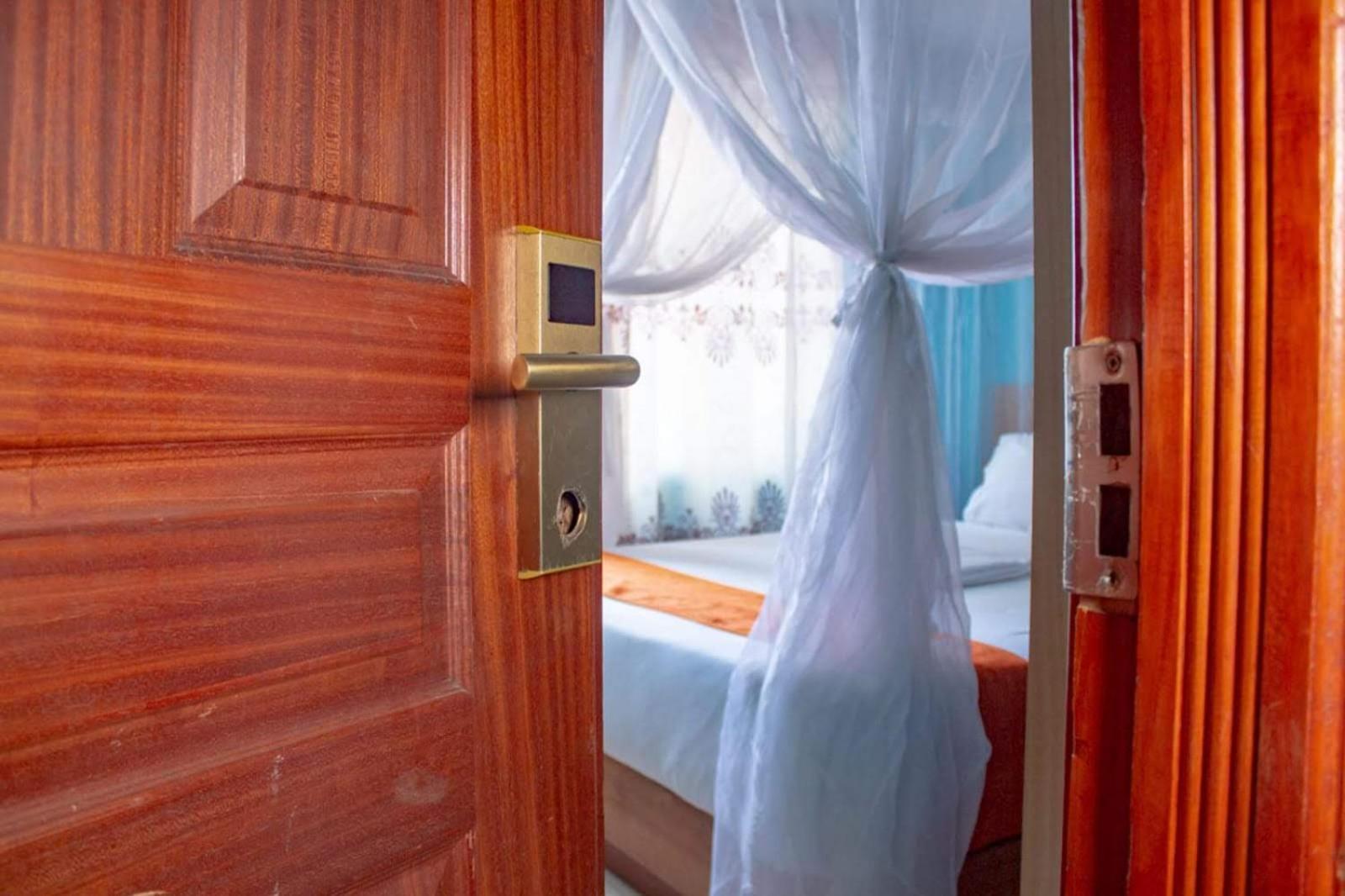 Deka Hotel Ngara Equity Найроби Екстериор снимка