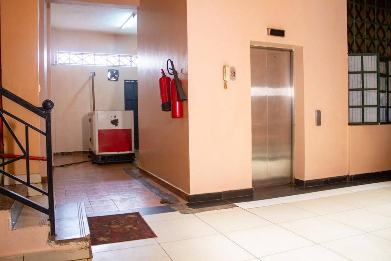 Deka Hotel Ngara Equity Найроби Екстериор снимка